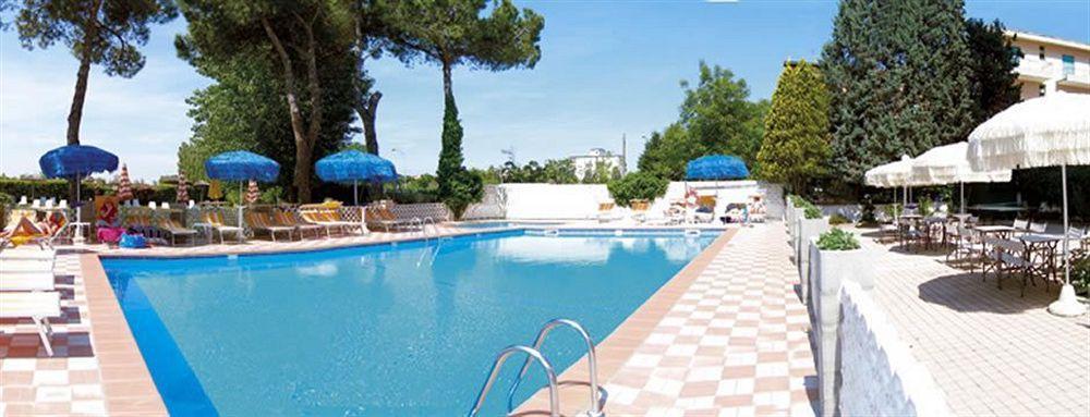 Hotel Frank Lido di Jesolo Ngoại thất bức ảnh