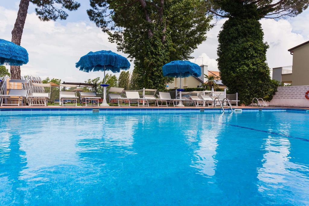Hotel Frank Lido di Jesolo Ngoại thất bức ảnh