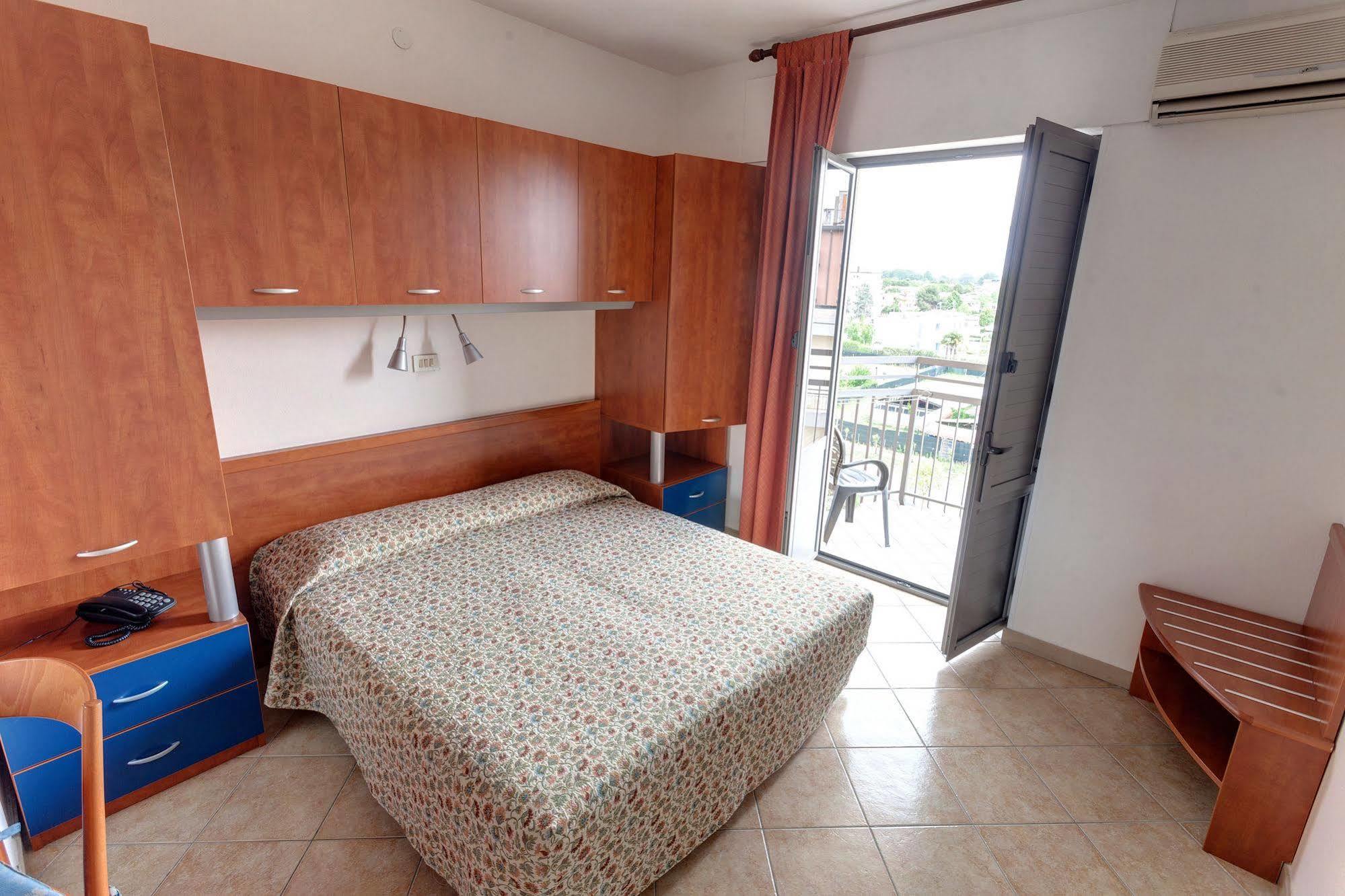Hotel Frank Lido di Jesolo Ngoại thất bức ảnh