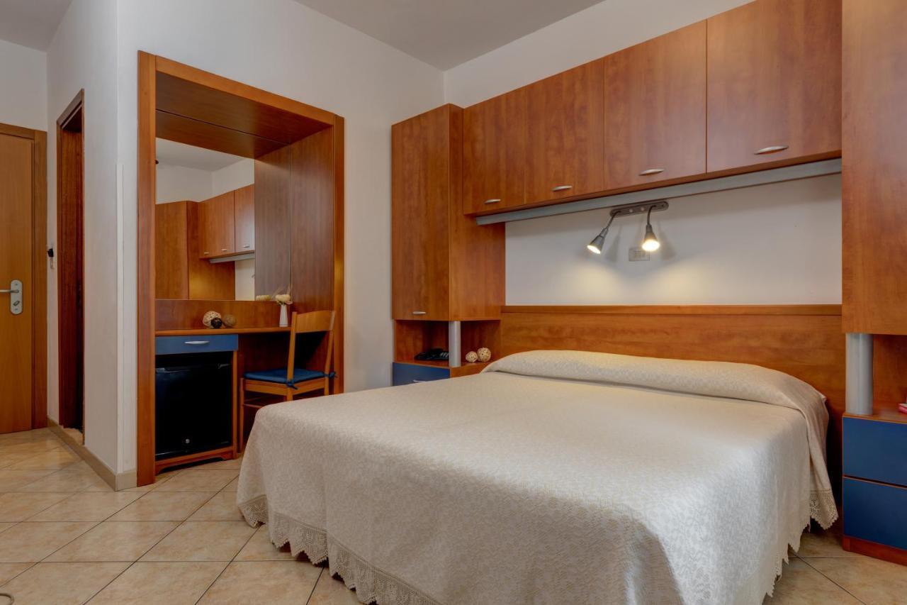 Hotel Frank Lido di Jesolo Ngoại thất bức ảnh