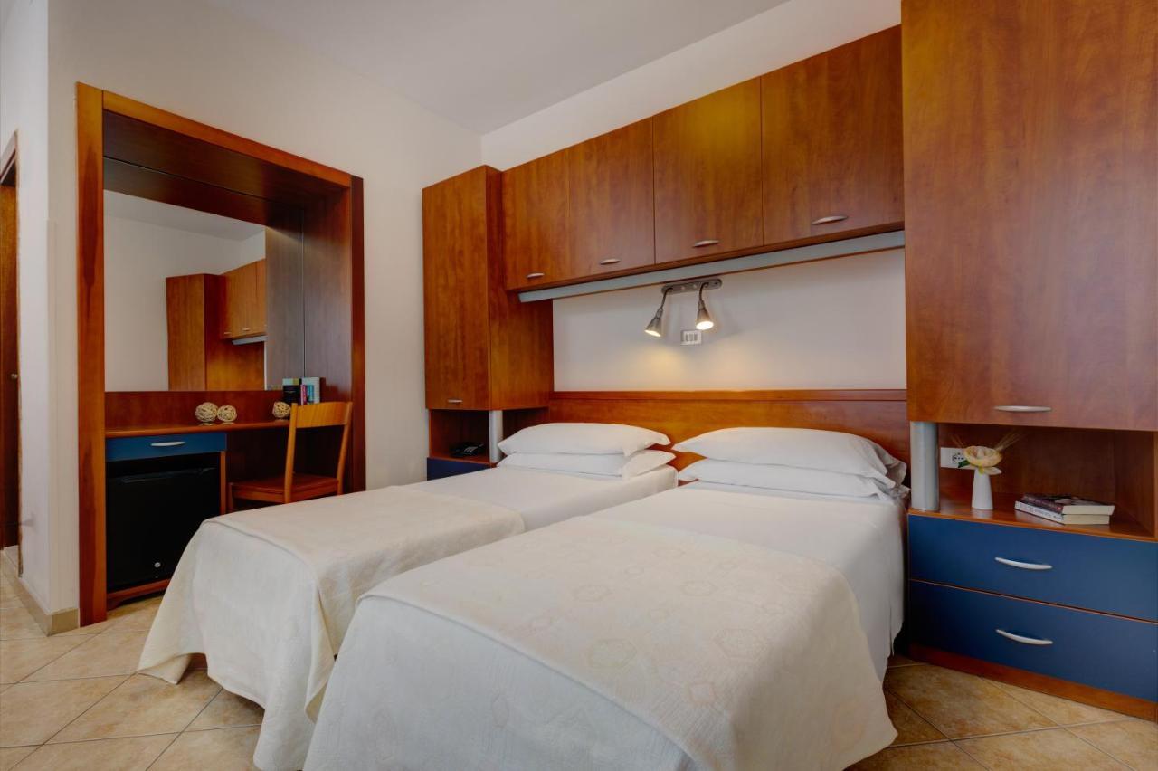 Hotel Frank Lido di Jesolo Ngoại thất bức ảnh
