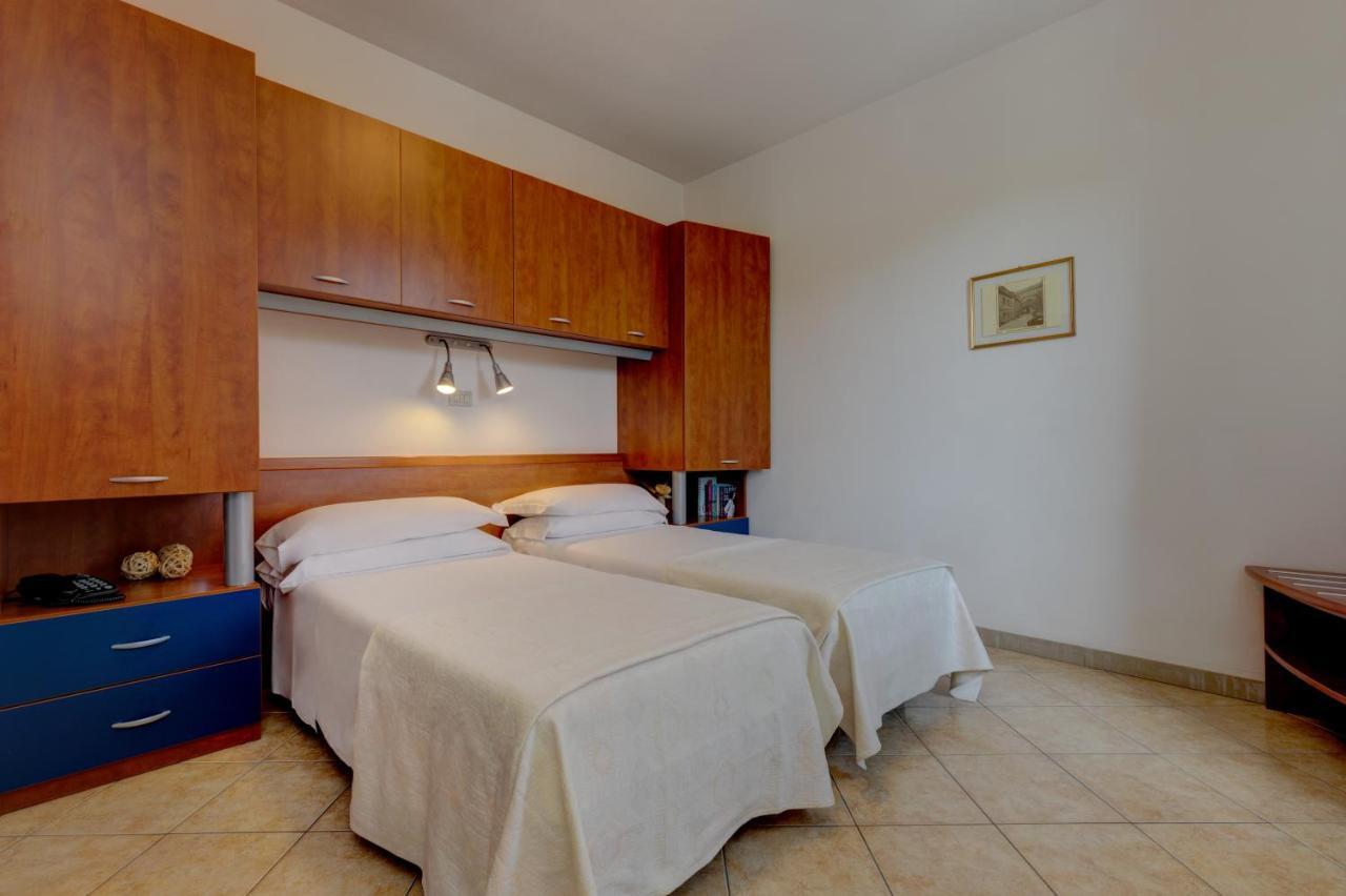 Hotel Frank Lido di Jesolo Ngoại thất bức ảnh