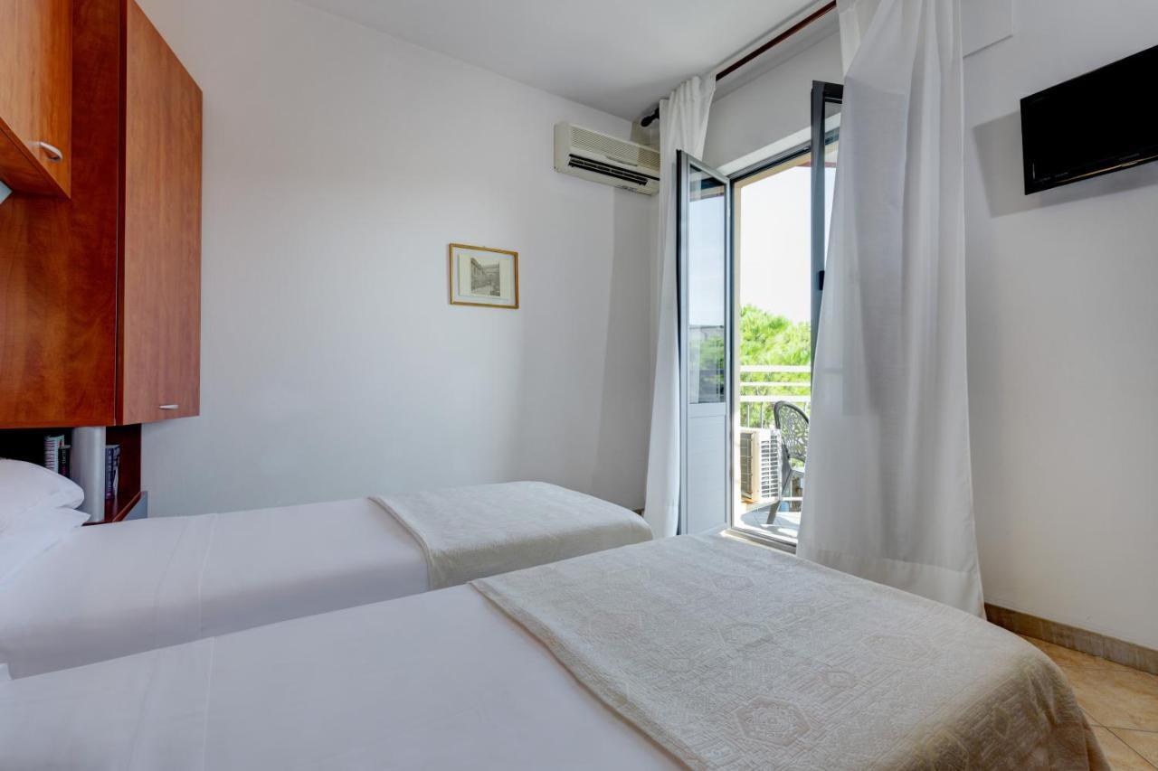 Hotel Frank Lido di Jesolo Ngoại thất bức ảnh
