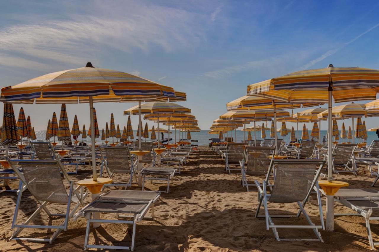 Hotel Frank Lido di Jesolo Ngoại thất bức ảnh